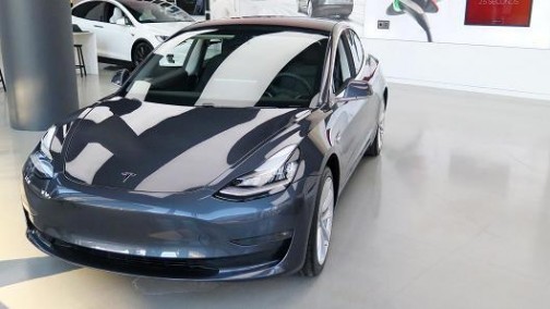 特斯拉高管急了 要求Model 3日产量300辆以上