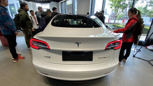 特斯拉美国市场需求强劲，Model 3交付已排期至明年1月