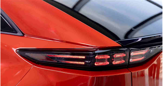 基于丰田C-HR 斯巴鲁Uncharted首发亮相